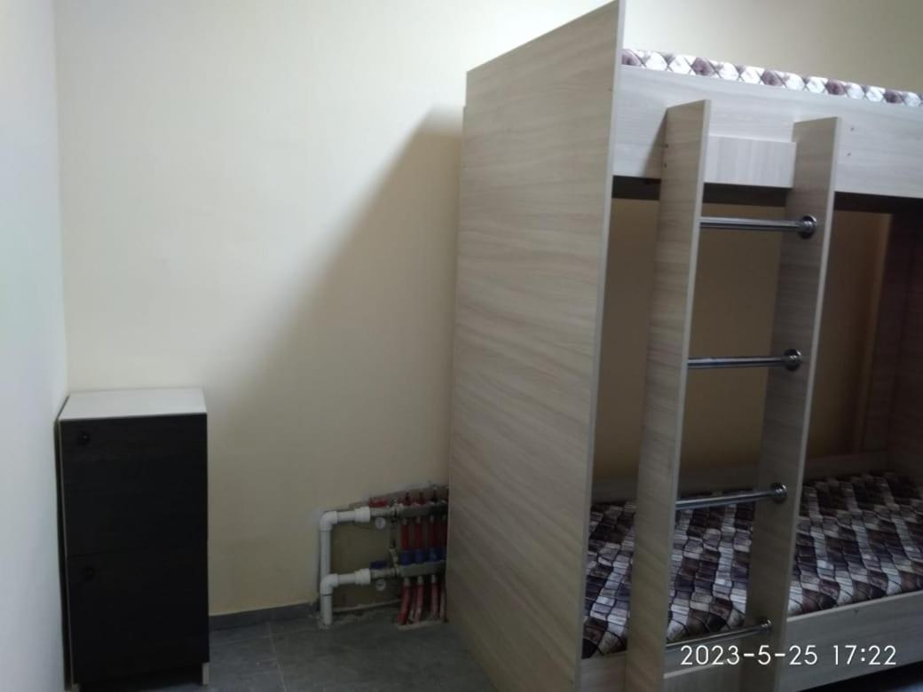 Tastaq Hostel Алмати Екстер'єр фото