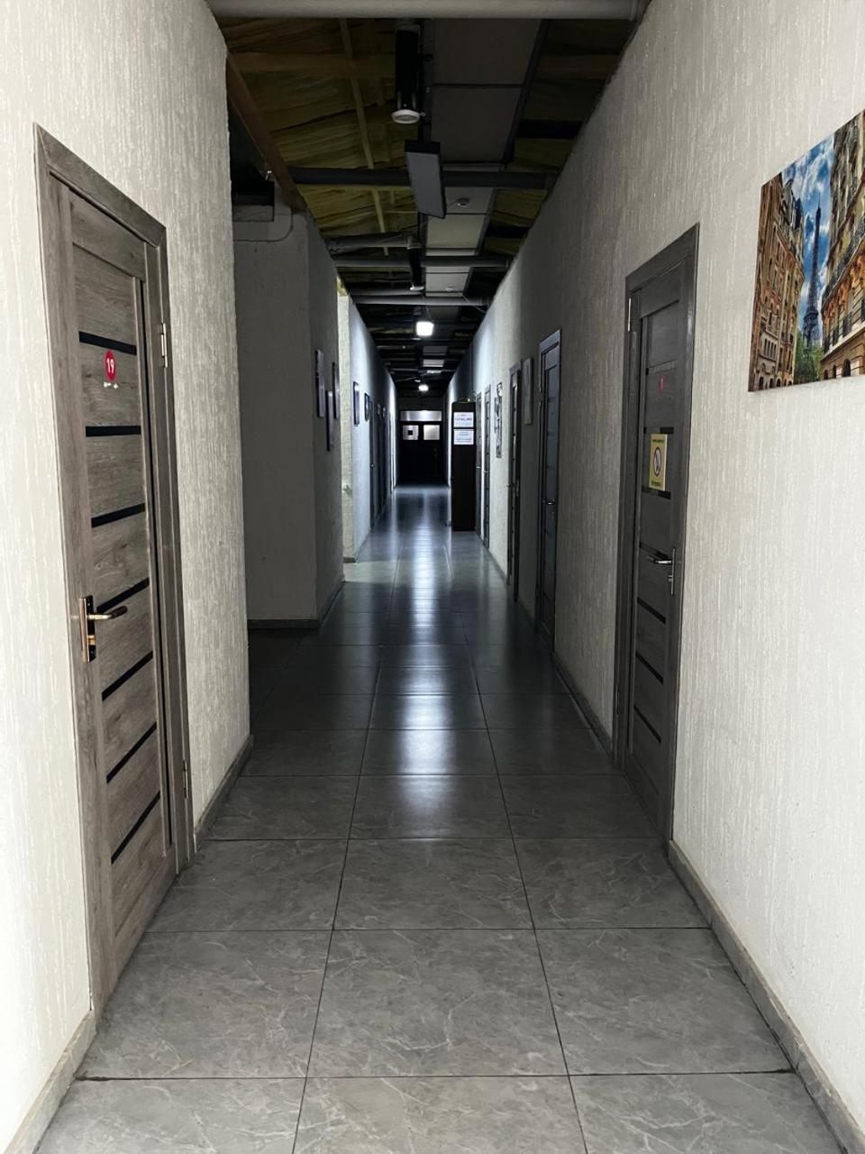 Tastaq Hostel Алмати Екстер'єр фото